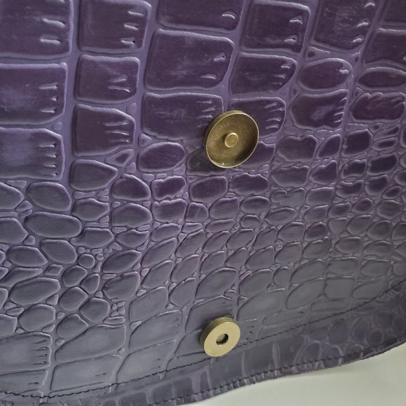 Chic Purple Crocodile-Embossed Women's Bag - Picture 6 of 16